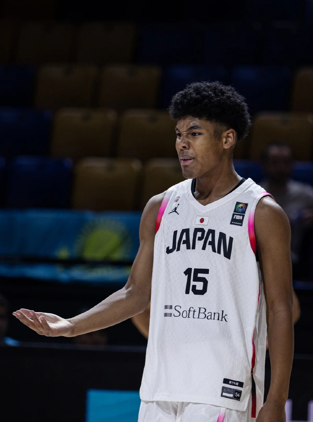  从毕尔巴鄂竞技关键时刻止住颓势到集结日迈阿密热火备战NBA季后赛，Faker在日本队比赛中关键助攻