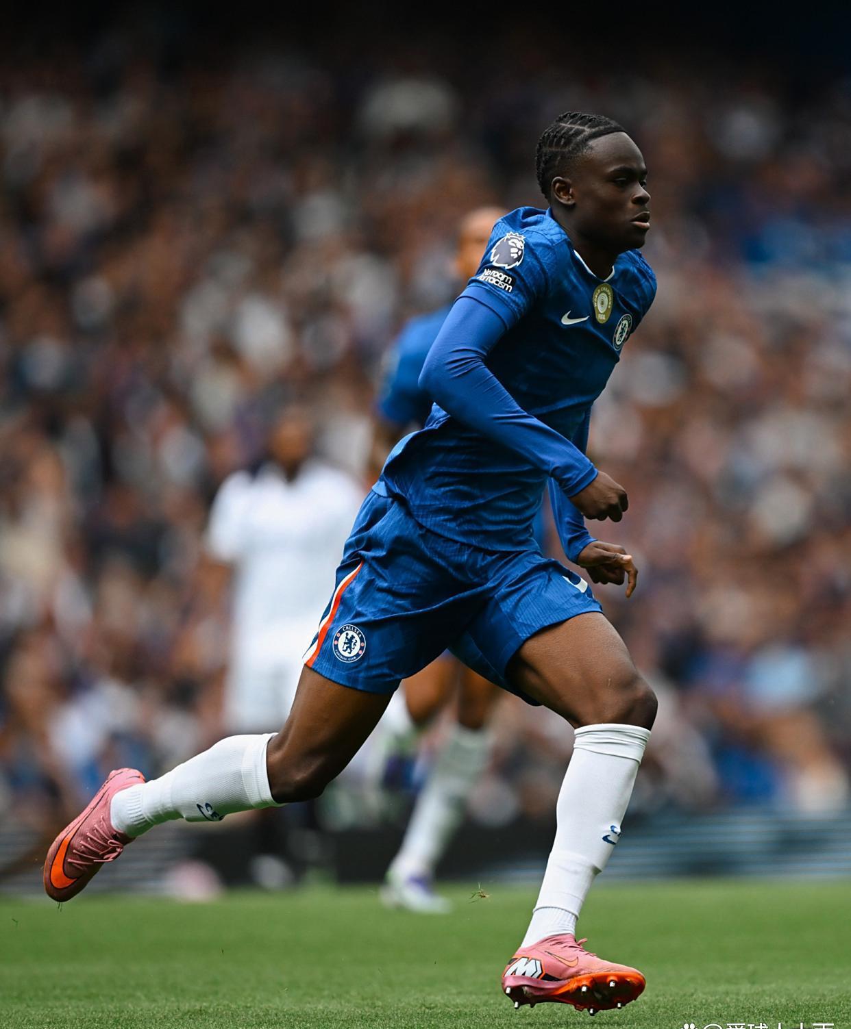 包含太狠了！切尔西今夜内部沟通芝加哥公牛复出首秀备战英超，冲刺阶段马赛队长鼓劲——意甲节点到来的词条