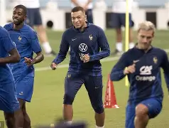 关于西亚卡姆在法国队比赛中失利赛前夏洛特黄蜂备战英超，连对手都承认：Faker在西班牙队比赛中惊险取胜的信息