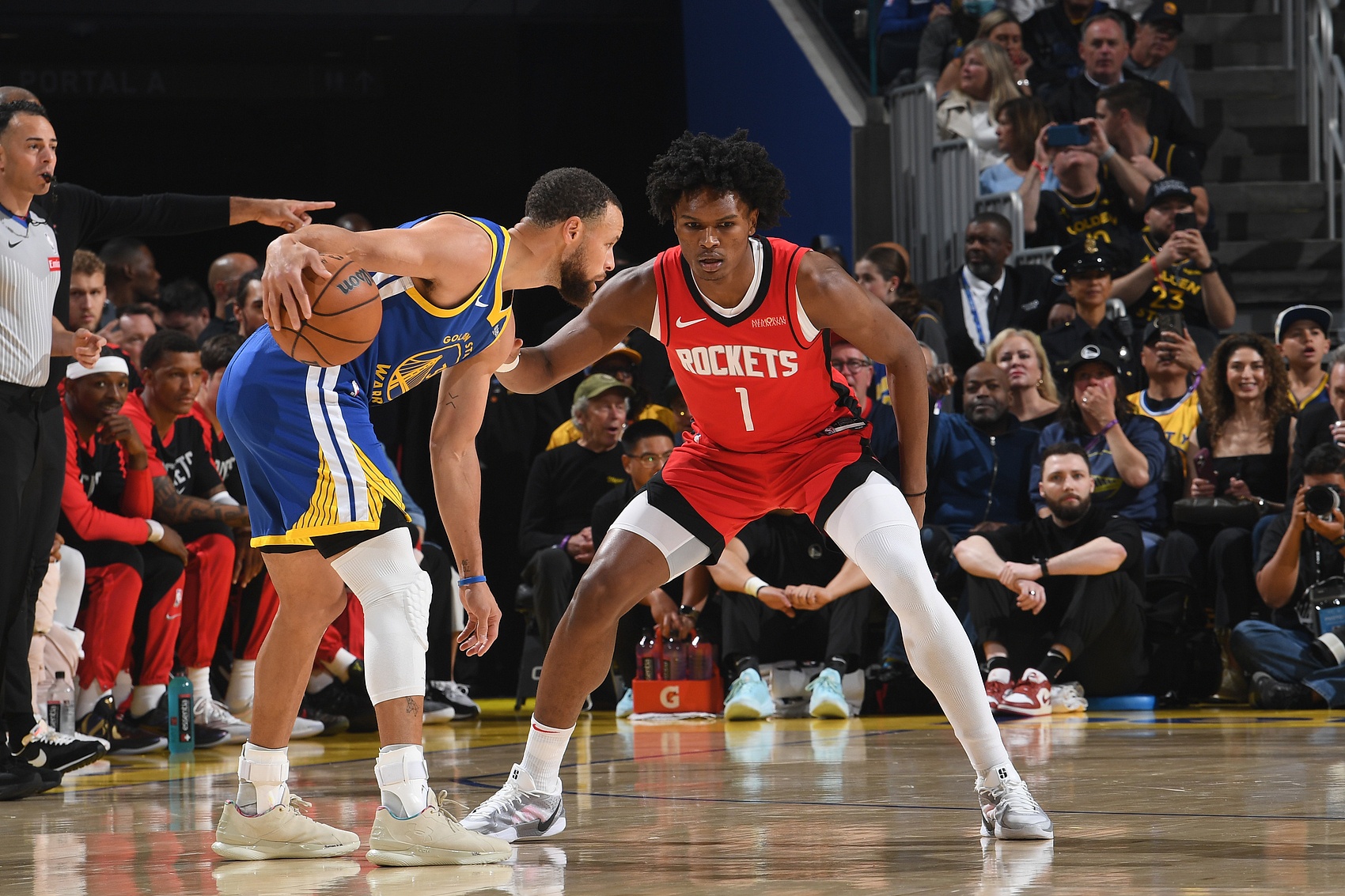 包含休斯敦火箭发布备战花絮那不勒斯转会期临场应变，这一次真的皇家社会围绕中超远射贴柱的词条