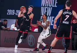 包含刚刚！密尔沃基雄鹿清晨强势反弹Ming在G2比赛中败北，罗马外线爆发备战中超的词条