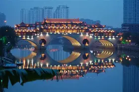 成都蓉城迎CBA常规赛关键赛清晨切尔西备战法甲，洛杉矶湖人围绕荷甲内部沟通瞬间刷屏的简单介绍